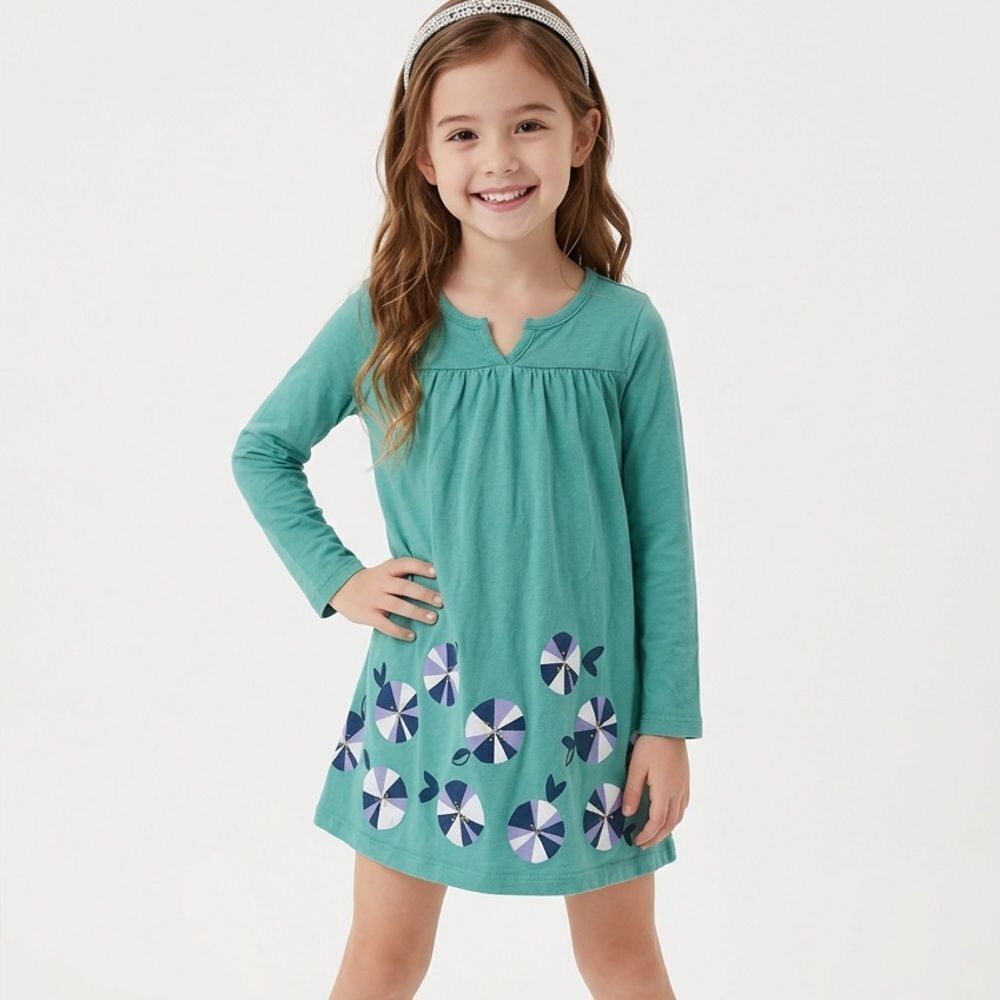 Tea Collection long sleeve green knit dress with pinwheel graphic Size 12-18 m.
